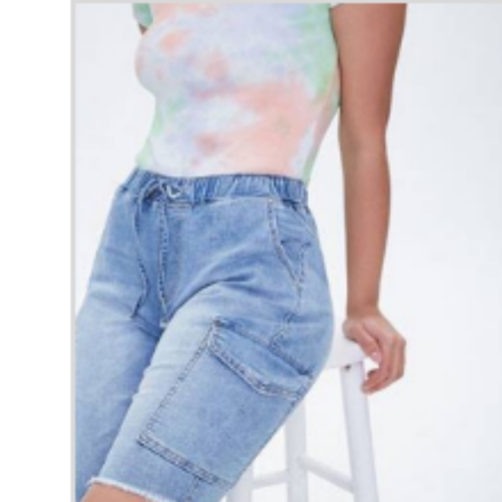 NO LONGER AVAILABLE.   Bermuda shorts